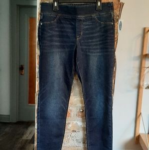 Old Navy Rockstar Super Skinny Jeggings